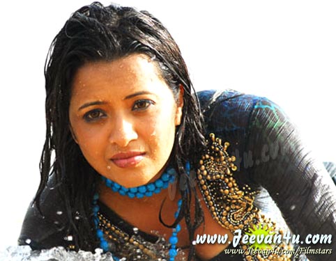 Actress Reema Sen Wallpapers